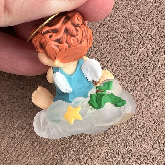 Hallmark Musical Angel Ornament - Picture 7 of 10